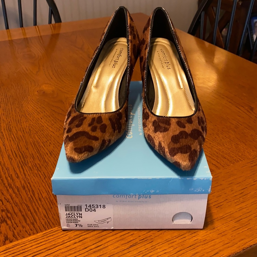 Comfort Plus Heels, size 7.5